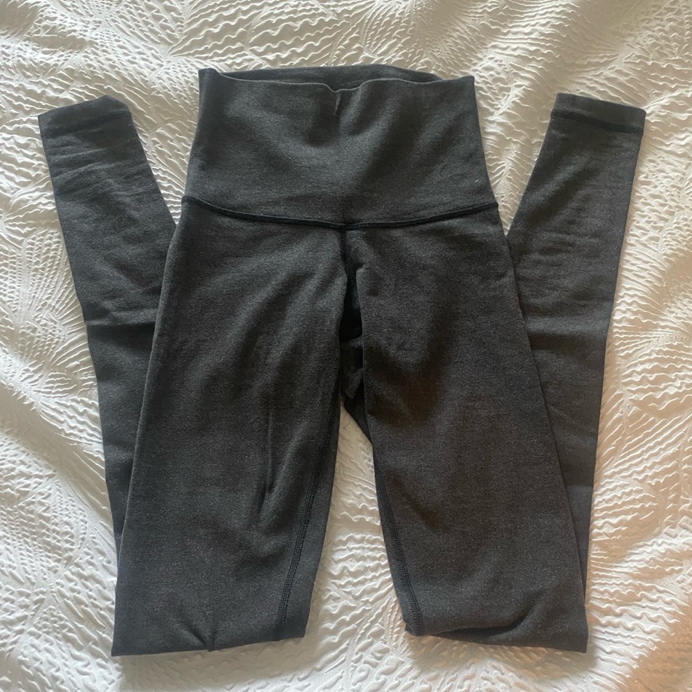 Dark grey Lululemon leggings
